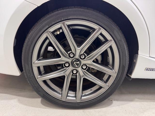 ＩＳ ＩＳ３００ｈ　Ｆスポーツ　サンルーフ　ＢＳＭ　純正ナビ　ＥＴＣ　バックカメラ　クリアランスソナー　レーンアシスト　クルーズコントロール　シートヒーターベンチレーション　ステアリングヒーター　パワーシート　純正１８インチＡＷ（41枚目）