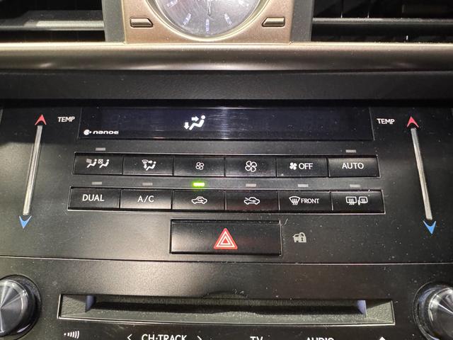 ＩＳ ＩＳ３００ｈ　Ｆスポーツ　サンルーフ　ＢＳＭ　純正ナビ　ＥＴＣ　バックカメラ　クリアランスソナー　レーンアシスト　クルーズコントロール　シートヒーターベンチレーション　ステアリングヒーター　パワーシート　純正１８インチＡＷ（51枚目）