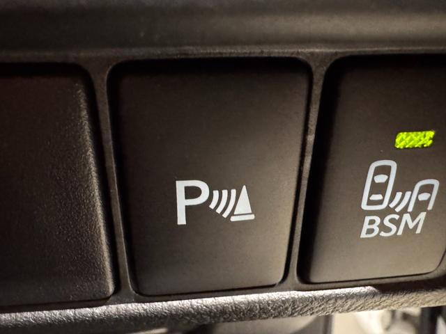 ＩＳ ＩＳ３００ｈ　Ｆスポーツ　サンルーフ　ＢＳＭ　純正ナビ　ＥＴＣ　バックカメラ　クリアランスソナー　レーンアシスト　クルーズコントロール　シートヒーターベンチレーション　ステアリングヒーター　パワーシート　純正１８インチＡＷ（57枚目）