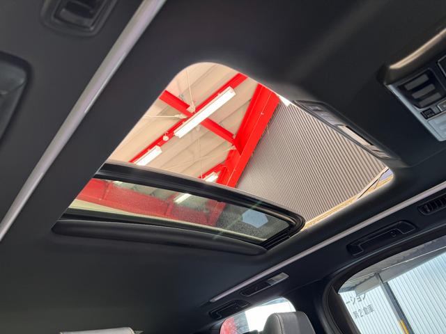 ヴェルファイア ２．５Ｚ　Ａエディション　ゴールデンアイズ　ンルーフ　ＯＰフロントバンパー＆Ｆグリル　ＬＥＤスタイリッシュビーム　１０インチナビ　フリップダウンモニター　ＥＴＣ　Ｂカメラ　両側Ｐスラドア　クリアランスソナー　Ｂｌｕｅｔｏｏｔｈ　ハーフレザー（3枚目）