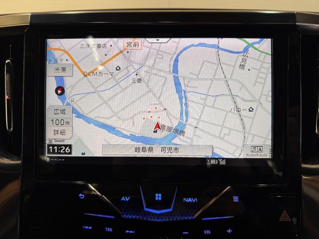 ヴェルファイア ２．５Ｚ　Ａエディション　ゴールデンアイズ　ンルーフ　ＯＰフロントバンパー＆Ｆグリル　ＬＥＤスタイリッシュビーム　１０インチナビ　フリップダウンモニター　ＥＴＣ　Ｂカメラ　両側Ｐスラドア　クリアランスソナー　Ｂｌｕｅｔｏｏｔｈ　ハーフレザー（11枚目）