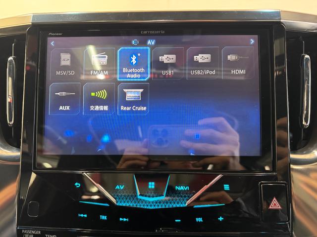 ヴェルファイア ２．５Ｚ　Ａエディション　ゴールデンアイズ　ンルーフ　ＯＰフロントバンパー＆Ｆグリル　ＬＥＤスタイリッシュビーム　１０インチナビ　フリップダウンモニター　ＥＴＣ　Ｂカメラ　両側Ｐスラドア　クリアランスソナー　Ｂｌｕｅｔｏｏｔｈ　ハーフレザー（13枚目）