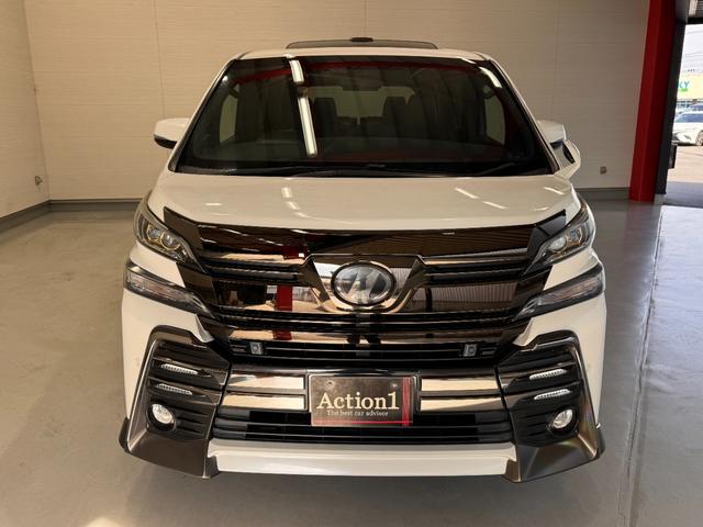 ヴェルファイア ２．５Ｚ　Ａエディション　ゴールデンアイズ　ンルーフ　ＯＰフロントバンパー＆Ｆグリル　ＬＥＤスタイリッシュビーム　１０インチナビ　フリップダウンモニター　ＥＴＣ　Ｂカメラ　両側Ｐスラドア　クリアランスソナー　Ｂｌｕｅｔｏｏｔｈ　ハーフレザー（23枚目）