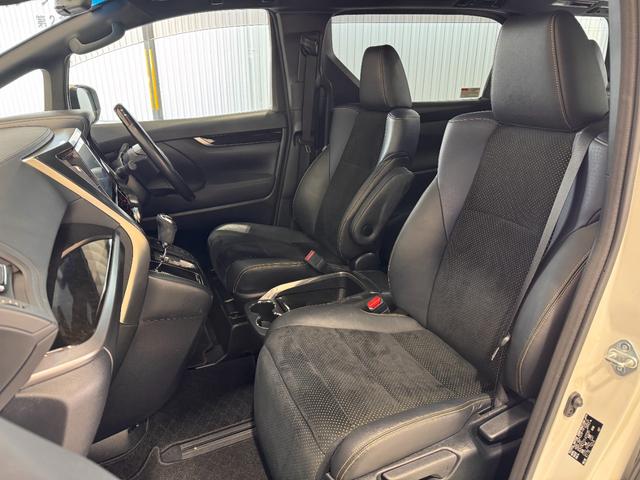 ヴェルファイア ２．５Ｚ　Ａエディション　ゴールデンアイズ　ンルーフ　ＯＰフロントバンパー＆Ｆグリル　ＬＥＤスタイリッシュビーム　１０インチナビ　フリップダウンモニター　ＥＴＣ　Ｂカメラ　両側Ｐスラドア　クリアランスソナー　Ｂｌｕｅｔｏｏｔｈ　ハーフレザー（30枚目）