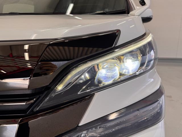 ヴェルファイア ２．５Ｚ　Ａエディション　ゴールデンアイズ　ンルーフ　ＯＰフロントバンパー＆Ｆグリル　ＬＥＤスタイリッシュビーム　１０インチナビ　フリップダウンモニター　ＥＴＣ　Ｂカメラ　両側Ｐスラドア　クリアランスソナー　Ｂｌｕｅｔｏｏｔｈ　ハーフレザー（40枚目）