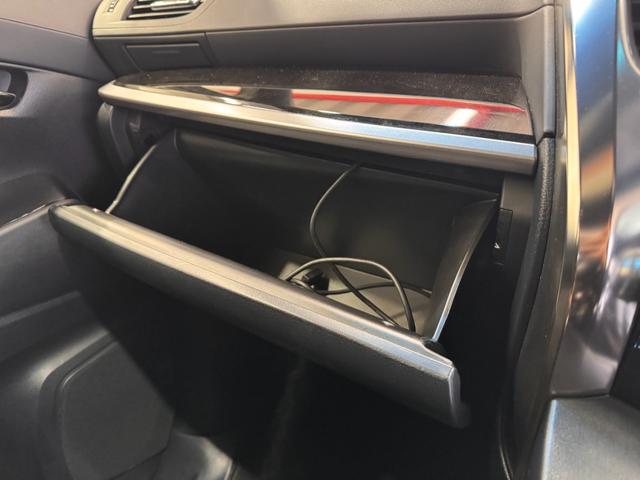 ヴェルファイア ２．５Ｚ　Ａエディション　ゴールデンアイズ　ンルーフ　ＯＰフロントバンパー＆Ｆグリル　ＬＥＤスタイリッシュビーム　１０インチナビ　フリップダウンモニター　ＥＴＣ　Ｂカメラ　両側Ｐスラドア　クリアランスソナー　Ｂｌｕｅｔｏｏｔｈ　ハーフレザー（65枚目）