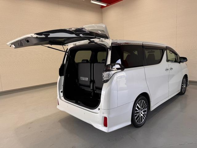 ヴェルファイア ２．５Ｚ　Ａエディション　ゴールデンアイズ　ンルーフ　ＯＰフロントバンパー＆Ｆグリル　ＬＥＤスタイリッシュビーム　１０インチナビ　フリップダウンモニター　ＥＴＣ　Ｂカメラ　両側Ｐスラドア　クリアランスソナー　Ｂｌｕｅｔｏｏｔｈ　ハーフレザー（66枚目）