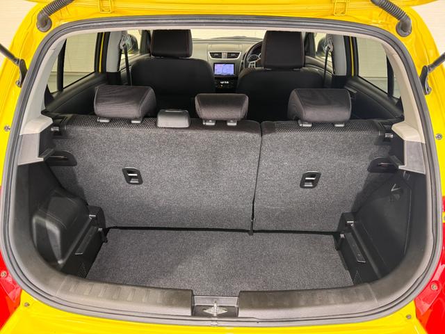 スイフトスポーツ ベースグレード　ナビ　Ｂｌｕｅｔｏｏｔｈ　クルーズコントロール　ＥＴＣ　純正１７インチＡＷ　ＨＩＤヘッドライト　横滑り防止　プッシュスタート　スマートキー　テレビ　ＣＤ　ＤＶＤ　オートエアコン（25枚目）