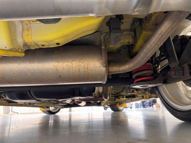 スイフトスポーツ ベースグレード　ナビ　Ｂｌｕｅｔｏｏｔｈ　クルーズコントロール　ＥＴＣ　純正１７インチＡＷ　ＨＩＤヘッドライト　横滑り防止　プッシュスタート　スマートキー　テレビ　ＣＤ　ＤＶＤ　オートエアコン（42枚目）