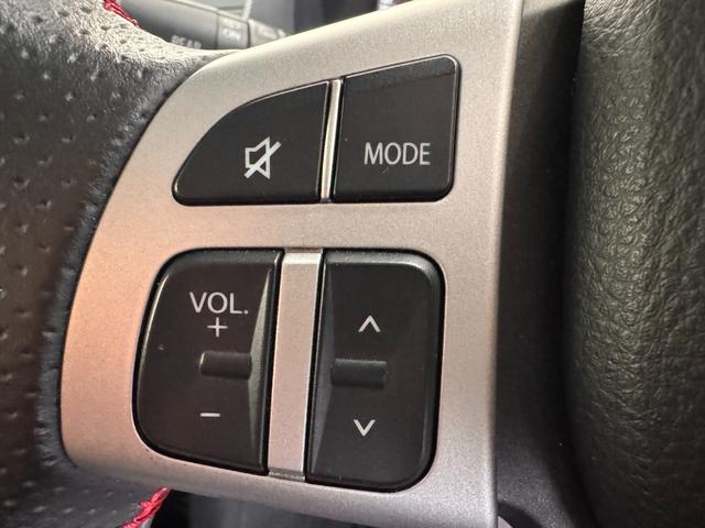 スイフトスポーツ ベースグレード　ナビ　Ｂｌｕｅｔｏｏｔｈ　クルーズコントロール　ＥＴＣ　純正１７インチＡＷ　ＨＩＤヘッドライト　横滑り防止　プッシュスタート　スマートキー　テレビ　ＣＤ　ＤＶＤ　オートエアコン（45枚目）