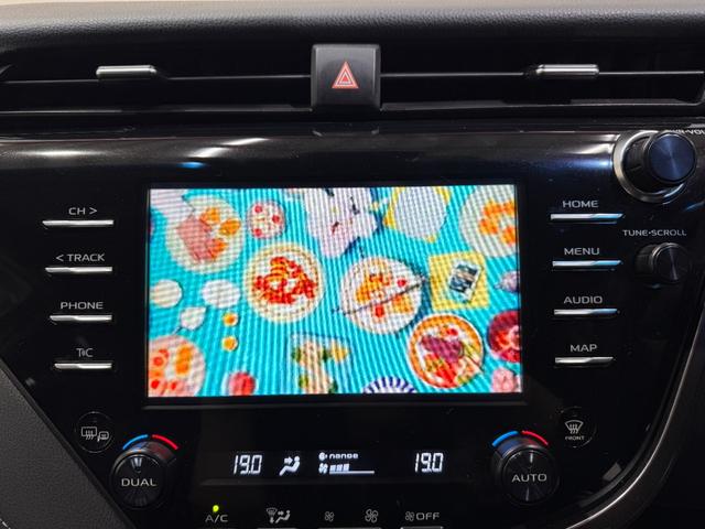 カムリ ＷＳレザーパッケージ　純正ナビ　ａｐｐｌｅｃａｒｐｌａｙ　アダプティブクルコン　ＢＳＭ　ＥＴＣ２．０　Ｂカメラ　シートヒーター　クリアランスソナー　パワーシート　ドラレコ　ＨＵＤ　レザーシート　レーンアシスト　衝突軽減（12枚目）