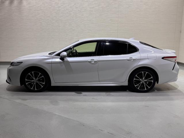 カムリ ＷＳレザーパッケージ　純正ナビ　ａｐｐｌｅｃａｒｐｌａｙ　アダプティブクルコン　ＢＳＭ　ＥＴＣ２．０　Ｂカメラ　シートヒーター　クリアランスソナー　パワーシート　ドラレコ　ＨＵＤ　レザーシート　レーンアシスト　衝突軽減（26枚目）