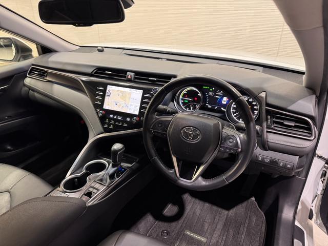 カムリ ＷＳレザーパッケージ　純正ナビ　ａｐｐｌｅｃａｒｐｌａｙ　アダプティブクルコン　ＢＳＭ　ＥＴＣ２．０　Ｂカメラ　シートヒーター　クリアランスソナー　パワーシート　ドラレコ　ＨＵＤ　レザーシート　レーンアシスト　衝突軽減（29枚目）