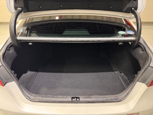 カムリ ＷＳレザーパッケージ　純正ナビ　ａｐｐｌｅｃａｒｐｌａｙ　アダプティブクルコン　ＢＳＭ　ＥＴＣ２．０　Ｂカメラ　シートヒーター　クリアランスソナー　パワーシート　ドラレコ　ＨＵＤ　レザーシート　レーンアシスト　衝突軽減（35枚目）