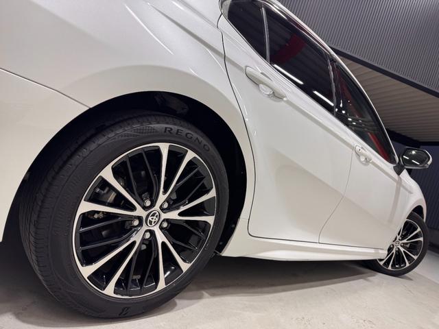 カムリ ＷＳレザーパッケージ　純正ナビ　ａｐｐｌｅｃａｒｐｌａｙ　アダプティブクルコン　ＢＳＭ　ＥＴＣ２．０　Ｂカメラ　シートヒーター　クリアランスソナー　パワーシート　ドラレコ　ＨＵＤ　レザーシート　レーンアシスト　衝突軽減（39枚目）