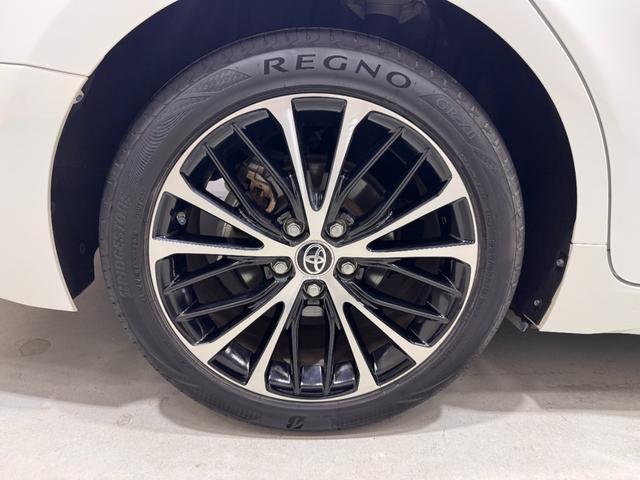 カムリ ＷＳレザーパッケージ　純正ナビ　ａｐｐｌｅｃａｒｐｌａｙ　アダプティブクルコン　ＢＳＭ　ＥＴＣ２．０　Ｂカメラ　シートヒーター　クリアランスソナー　パワーシート　ドラレコ　ＨＵＤ　レザーシート　レーンアシスト　衝突軽減（42枚目）