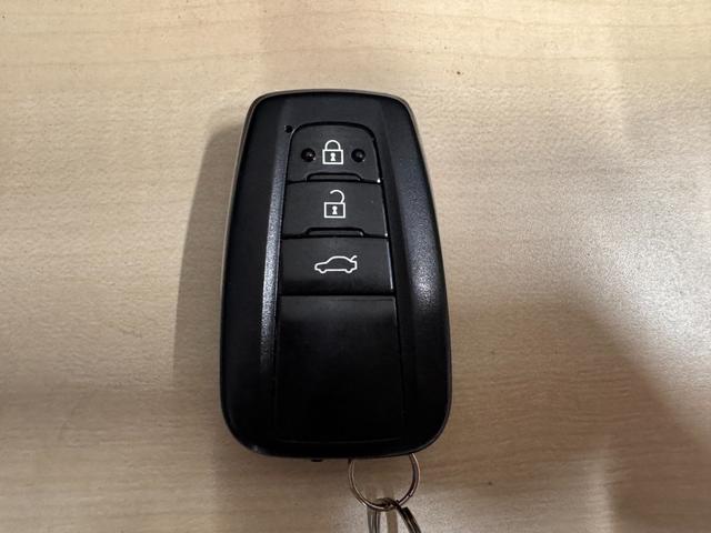 カムリ ＷＳレザーパッケージ　純正ナビ　ａｐｐｌｅｃａｒｐｌａｙ　アダプティブクルコン　ＢＳＭ　ＥＴＣ２．０　Ｂカメラ　シートヒーター　クリアランスソナー　パワーシート　ドラレコ　ＨＵＤ　レザーシート　レーンアシスト　衝突軽減（71枚目）