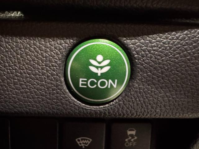 フィットハイブリッド Ｓパッケージ　デジタルインナーミラー　カロッツェリアナビ　ＥＴＣ　バックカメラ　クルーズコントロール　純正１６インチＡＷ　Ｂｌｕｅｔｏｏｔｈ　フルセグＴＶ　ＤＶＤ　ＣＤ　パドルシフト　ＬＥＤヘッドライト（52枚目）