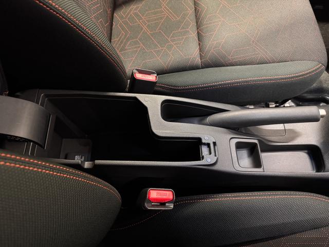 フィットハイブリッド Ｓパッケージ　デジタルインナーミラー　カロッツェリアナビ　ＥＴＣ　バックカメラ　クルーズコントロール　純正１６インチＡＷ　Ｂｌｕｅｔｏｏｔｈ　フルセグＴＶ　ＤＶＤ　ＣＤ　パドルシフト　ＬＥＤヘッドライト（59枚目）