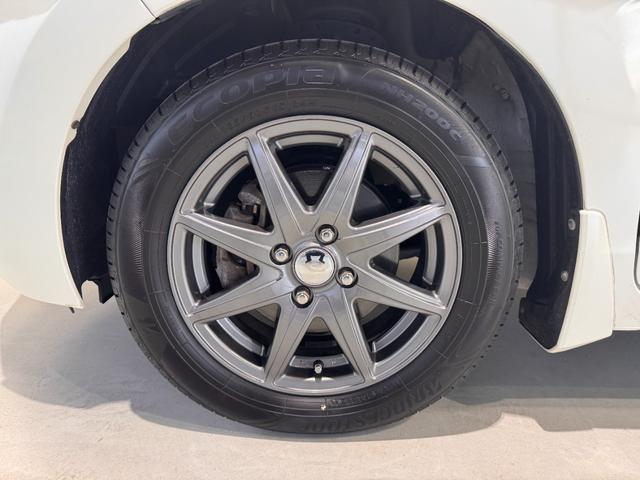 フィットハイブリッド Ｌパッケージ　純正ナビ　ＥＴＣ　バックカメラ　クルーズコントロール　ハーフレザーシート　Ｂｌｕｅｔｏｏｔｈ　テレビ　ＤＶＤ　ＣＤ　社外１５インチＡＷ　ＬＥＤヘッドライト　プッシュスタート　スマートキー（36枚目）