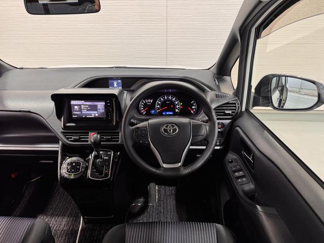 ヴォクシー ＺＳ　煌ＩＩ　ワンオーナー　社外ナビ　ＡＬＰＩＮＥフリップダウンモニター　両側Ｐスラドア　Ｂカメラ　ＥＴＣ　レーンアシスト　衝突軽減ブレーキ　純正１５インチＡＷ　ＬＥＤヘッドライト　Ｂｌｕｅｔｏｏｔｈ　Ｗエアコン（24枚目）