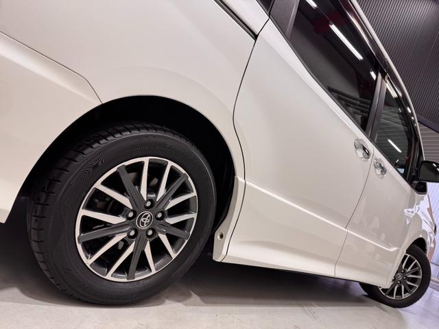 ヴォクシー ＺＳ　煌ＩＩ　ワンオーナー　社外ナビ　ＡＬＰＩＮＥフリップダウンモニター　両側Ｐスラドア　Ｂカメラ　ＥＴＣ　レーンアシスト　衝突軽減ブレーキ　純正１５インチＡＷ　ＬＥＤヘッドライト　Ｂｌｕｅｔｏｏｔｈ　Ｗエアコン（36枚目）