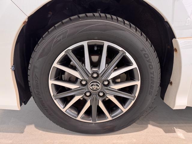 ヴォクシー ＺＳ　煌ＩＩ　ワンオーナー　社外ナビ　ＡＬＰＩＮＥフリップダウンモニター　両側Ｐスラドア　Ｂカメラ　ＥＴＣ　レーンアシスト　衝突軽減ブレーキ　純正１５インチＡＷ　ＬＥＤヘッドライト　Ｂｌｕｅｔｏｏｔｈ　Ｗエアコン（37枚目）