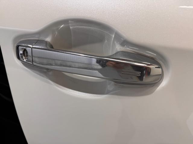 ヴォクシー ＺＳ　煌ＩＩ　ワンオーナー　社外ナビ　ＡＬＰＩＮＥフリップダウンモニター　両側Ｐスラドア　Ｂカメラ　ＥＴＣ　レーンアシスト　衝突軽減ブレーキ　純正１５インチＡＷ　ＬＥＤヘッドライト　Ｂｌｕｅｔｏｏｔｈ　Ｗエアコン（56枚目）