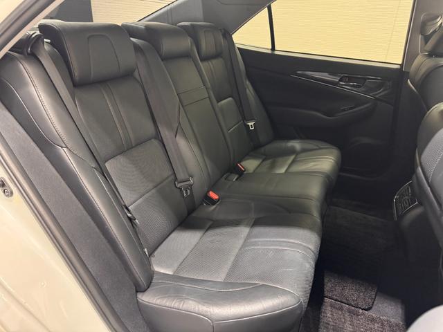 クラウン アスリートＳ　サンルーフ　シートヒーターベンチレーション　純正ナビ　Ｂカメラ　ＥＴＣ　パワーシート　純正１８インチＡＷ　Ｂｌｕｅｔｏｏｔｈ　フルセグＴＶ　ステアリングリモコン　プッシュスタート　スマートキー（28枚目）