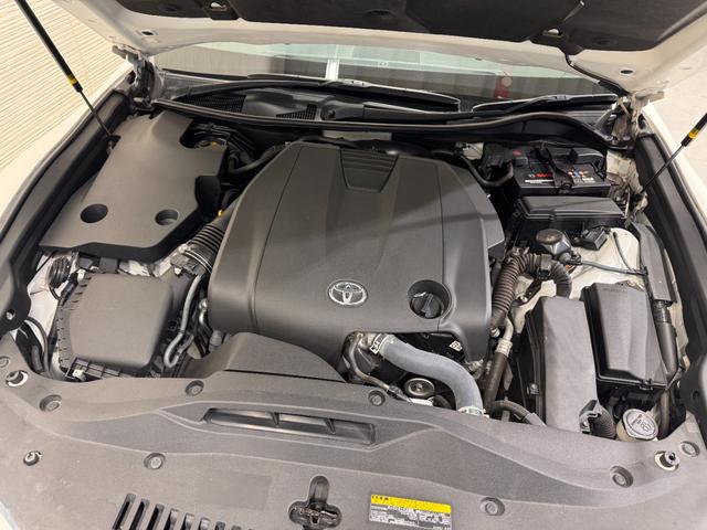 クラウン アスリートＳ　サンルーフ　シートヒーターベンチレーション　純正ナビ　Ｂカメラ　ＥＴＣ　パワーシート　純正１８インチＡＷ　Ｂｌｕｅｔｏｏｔｈ　フルセグＴＶ　ステアリングリモコン　プッシュスタート　スマートキー（39枚目）