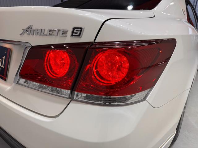 クラウン アスリートＳ　サンルーフ　シートヒーターベンチレーション　純正ナビ　Ｂカメラ　ＥＴＣ　パワーシート　純正１８インチＡＷ　Ｂｌｕｅｔｏｏｔｈ　フルセグＴＶ　ステアリングリモコン　プッシュスタート　スマートキー（42枚目）