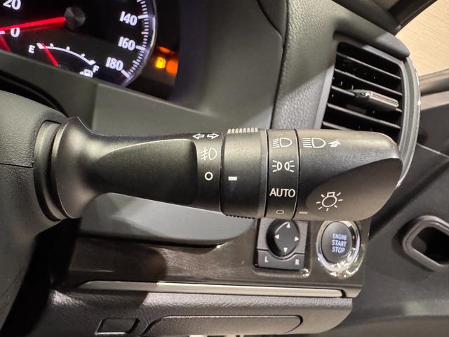 クラウン アスリートＳ　サンルーフ　シートヒーターベンチレーション　純正ナビ　Ｂカメラ　ＥＴＣ　パワーシート　純正１８インチＡＷ　Ｂｌｕｅｔｏｏｔｈ　フルセグＴＶ　ステアリングリモコン　プッシュスタート　スマートキー（47枚目）