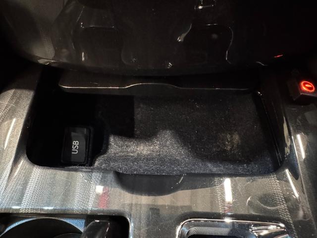 クラウン アスリートＳ　サンルーフ　シートヒーターベンチレーション　純正ナビ　Ｂカメラ　ＥＴＣ　パワーシート　純正１８インチＡＷ　Ｂｌｕｅｔｏｏｔｈ　フルセグＴＶ　ステアリングリモコン　プッシュスタート　スマートキー（55枚目）