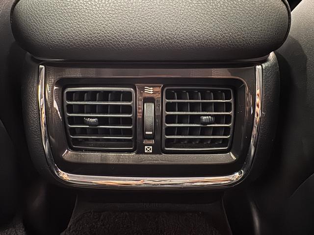 クラウン アスリートＳ　サンルーフ　シートヒーターベンチレーション　純正ナビ　Ｂカメラ　ＥＴＣ　パワーシート　純正１８インチＡＷ　Ｂｌｕｅｔｏｏｔｈ　フルセグＴＶ　ステアリングリモコン　プッシュスタート　スマートキー（58枚目）