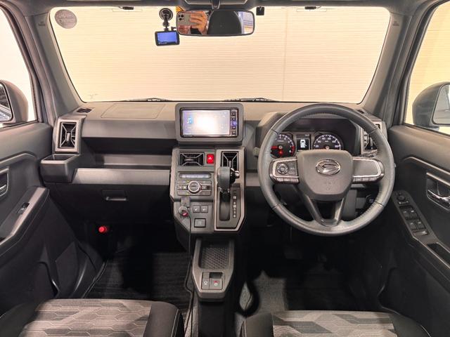 タフト Ｇ　クロムベンチャー　ガラスルーフ　純正ナビ　Ｂカメラ　ＥＴＣ　シートヒーター　ドライブレコーダー　クリアランスソナー　レーンアシスト　衝突軽減ブレーキ　ＵＳＢ　Ｂｌｕｅｔｏｏｔｈ　フルセグＴＶ　純正１５インチＡＷ（2枚目）