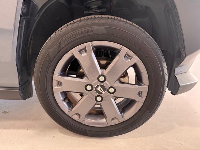 タフト Ｇ　クロムベンチャー　ガラスルーフ　純正ナビ　Ｂカメラ　ＥＴＣ　シートヒーター　ドライブレコーダー　クリアランスソナー　レーンアシスト　衝突軽減ブレーキ　ＵＳＢ　Ｂｌｕｅｔｏｏｔｈ　フルセグＴＶ　純正１５インチＡＷ（39枚目）