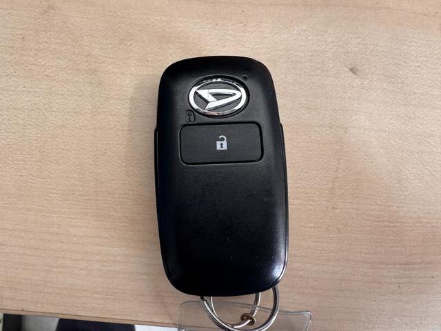 タフト Ｇ　クロムベンチャー　ガラスルーフ　純正ナビ　Ｂカメラ　ＥＴＣ　シートヒーター　ドライブレコーダー　クリアランスソナー　レーンアシスト　衝突軽減ブレーキ　ＵＳＢ　Ｂｌｕｅｔｏｏｔｈ　フルセグＴＶ　純正１５インチＡＷ（65枚目）