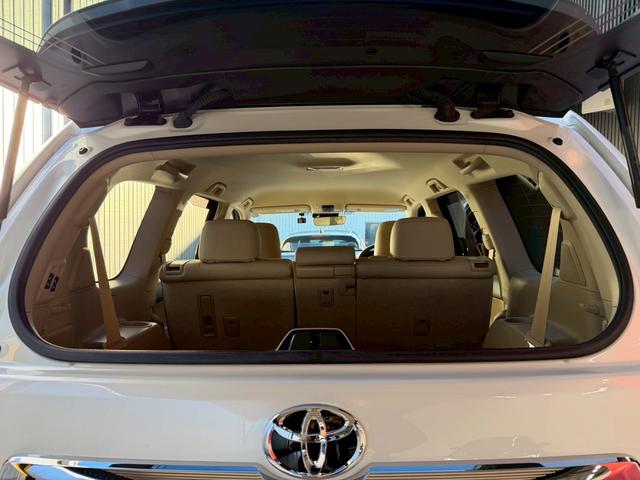 ランドクルーザープラド TX Lパッケージ ワンオーナー ベージュ革 全周囲カメラ ディスプレイオーディオ ナビキット シートヒーター/クーラー レーダークルーズ クリアランスソナー BSM ドライブレコーダー LEDヘッド 純正19インチAW(26枚目)