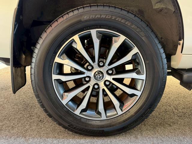ランドクルーザープラド TX Lパッケージ ワンオーナー ベージュ革 全周囲カメラ ディスプレイオーディオ ナビキット シートヒーター/クーラー レーダークルーズ クリアランスソナー BSM ドライブレコーダー LEDヘッド 純正19インチAW(30枚目)