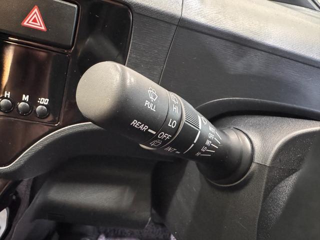 アクア Gブラックソフトレザーセレクション ナビ クルーズコントロール ETC Bカメラ レザーシート レーンアシスト 衝突軽減ブレーキ シートヒーター 純正15インチAW Bluetooth フルセグTV DVD CD 横滑り防止(47枚目)