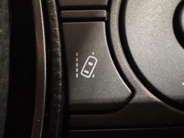 カローラツーリング ハイブリッド　ダブルバイビー　純正ナビ　ＥＴＣ　Ｂカメラ　アダプティブクルーズコントロール　クリアランスソナー　シートヒーター　ステアリングヒーター　レーンアシスト　衝突軽減ブレーキ　ハーフレザー　ＢＴ　純正１７インチＡＷ（21枚目）