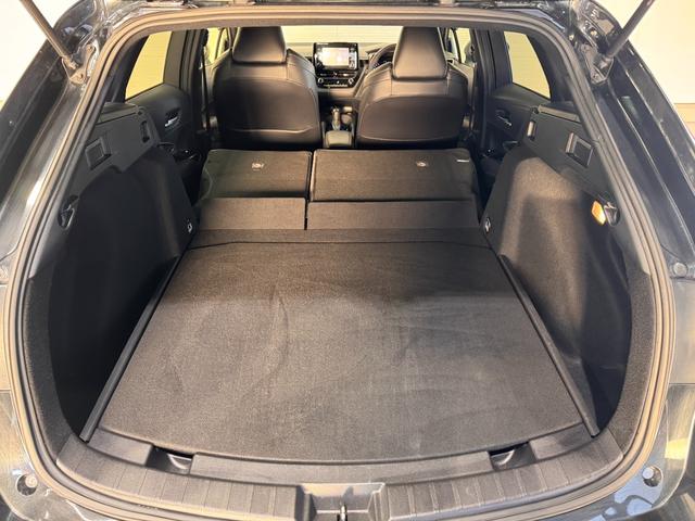 カローラツーリング ハイブリッド　ダブルバイビー　純正ナビ　ＥＴＣ　Ｂカメラ　アダプティブクルーズコントロール　クリアランスソナー　シートヒーター　ステアリングヒーター　レーンアシスト　衝突軽減ブレーキ　ハーフレザー　ＢＴ　純正１７インチＡＷ（36枚目）