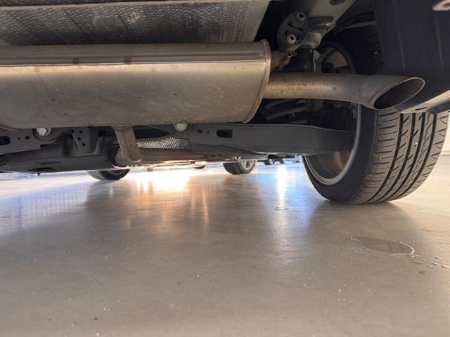 カローラツーリング ハイブリッド　ダブルバイビー　純正ナビ　ＥＴＣ　Ｂカメラ　アダプティブクルーズコントロール　クリアランスソナー　シートヒーター　ステアリングヒーター　レーンアシスト　衝突軽減ブレーキ　ハーフレザー　ＢＴ　純正１７インチＡＷ（48枚目）