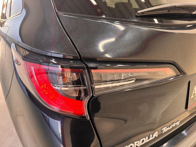 カローラツーリング ハイブリッド　ダブルバイビー　純正ナビ　ＥＴＣ　Ｂカメラ　アダプティブクルーズコントロール　クリアランスソナー　シートヒーター　ステアリングヒーター　レーンアシスト　衝突軽減ブレーキ　ハーフレザー　ＢＴ　純正１７インチＡＷ（59枚目）