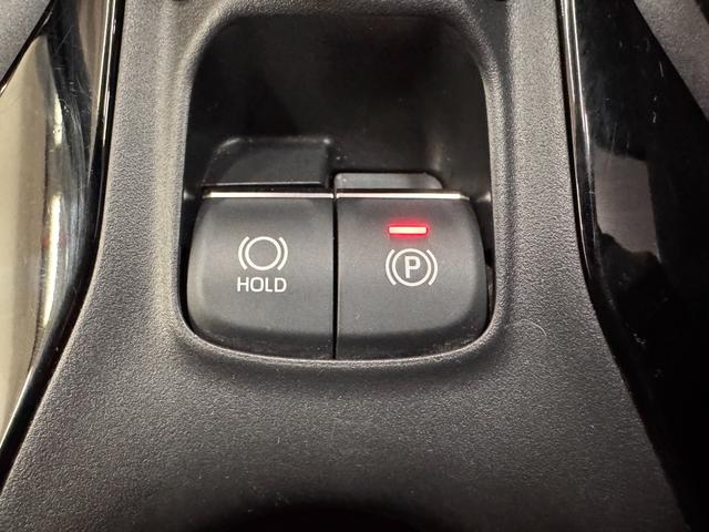 カローラツーリング ハイブリッド　ダブルバイビー　純正ナビ　ＥＴＣ　Ｂカメラ　アダプティブクルーズコントロール　クリアランスソナー　シートヒーター　ステアリングヒーター　レーンアシスト　衝突軽減ブレーキ　ハーフレザー　ＢＴ　純正１７インチＡＷ（65枚目）