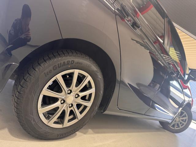 �y�����A���~�z�C�[���z�O�ςɃ}�b�`���������A���~�z�C�[���𑕒����Ă���܂��B�e��ЊO�A���~�z�C�[����A�X�^�b�h���X�^�C�����戵�����Ă���܂��B���񂲑��k����������