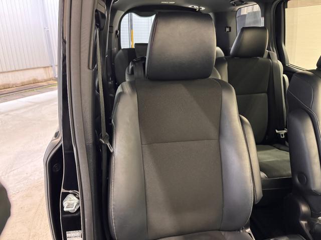 ノア ハイブリッドＳｉ　ダブルバイビーＩＩ　純正９インチナビ　フリップダウンモニター　両側Ｐスラドア　クリアランスソナー　クルコン　ＥＴＣ　Ｂカメラ　シートヒーター　ドラレコ　ハーフレザー　純正１６インチＡＷ　レーンアシスト　衝突軽減ブレーキ（32枚目）