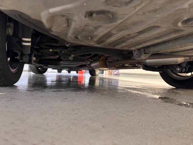 ノア ハイブリッドＳｉ　ダブルバイビーＩＩ　純正９インチナビ　フリップダウンモニター　両側Ｐスラドア　クリアランスソナー　クルコン　ＥＴＣ　Ｂカメラ　シートヒーター　ドラレコ　ハーフレザー　純正１６インチＡＷ　レーンアシスト　衝突軽減ブレーキ（50枚目）