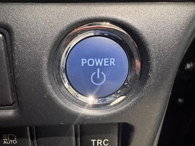 ノア ハイブリッドＳｉ　ダブルバイビーＩＩ　純正９インチナビ　フリップダウンモニター　両側Ｐスラドア　クリアランスソナー　クルコン　ＥＴＣ　Ｂカメラ　シートヒーター　ドラレコ　ハーフレザー　純正１６インチＡＷ　レーンアシスト　衝突軽減ブレーキ（59枚目）