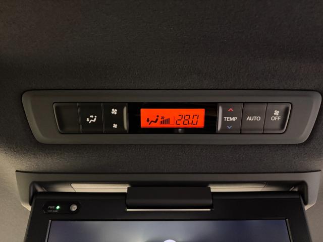 ノア ハイブリッドＳｉ　ダブルバイビーＩＩ　純正９インチナビ　フリップダウンモニター　両側Ｐスラドア　クリアランスソナー　クルコン　ＥＴＣ　Ｂカメラ　シートヒーター　ドラレコ　ハーフレザー　純正１６インチＡＷ　レーンアシスト　衝突軽減ブレーキ（72枚目）